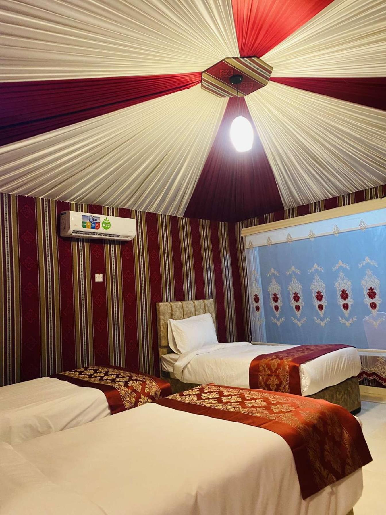 Wadi Rum Sky Camp מראה חיצוני תמונה