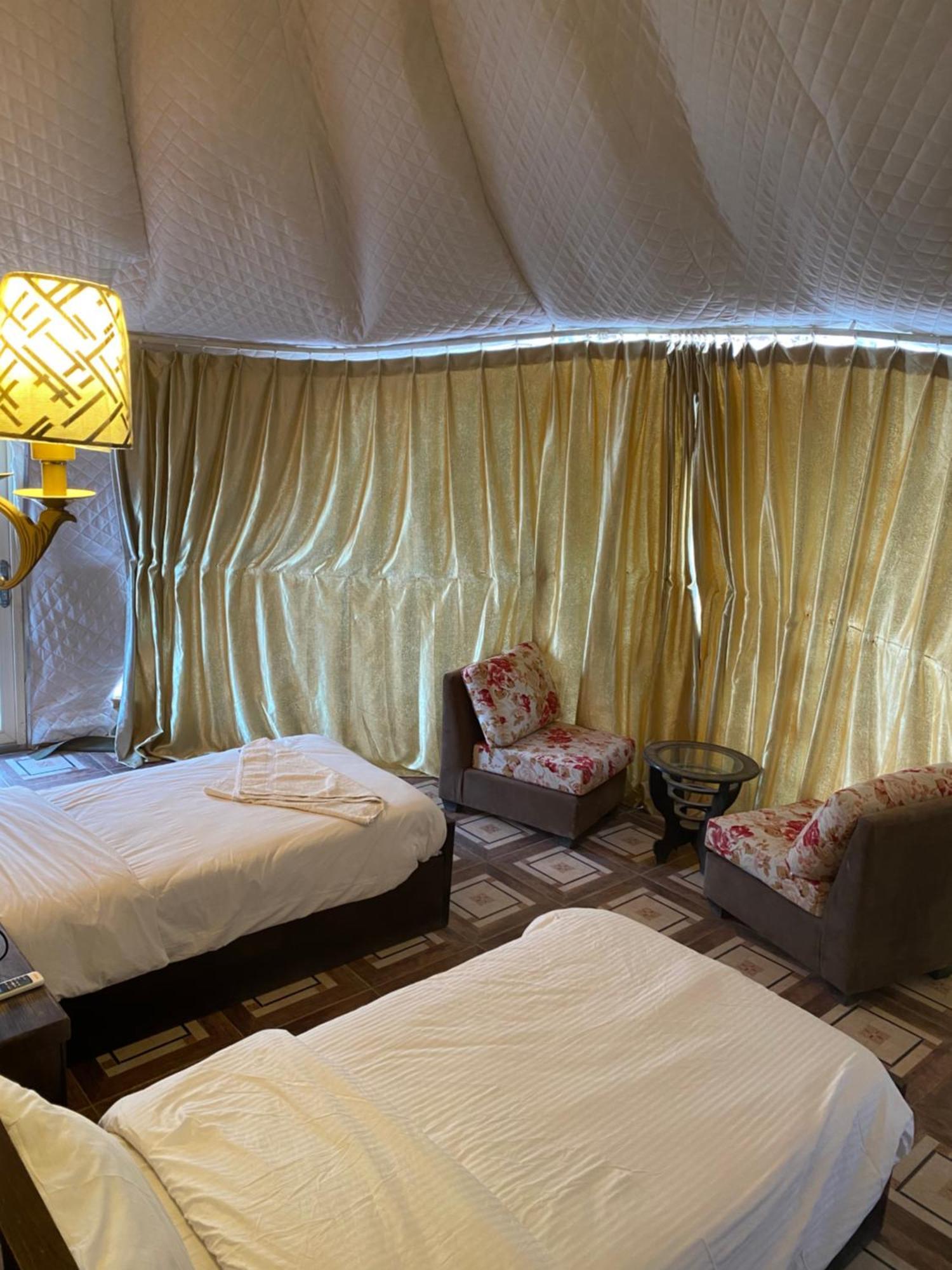 Wadi Rum Sky Camp מראה חיצוני תמונה