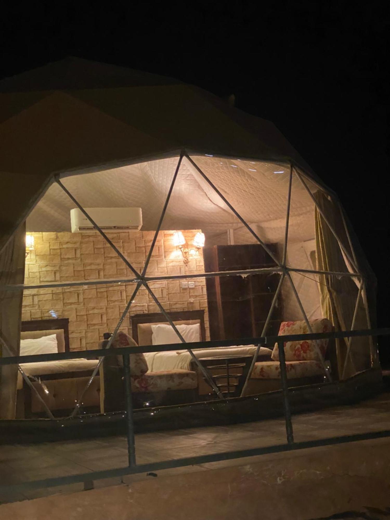Wadi Rum Sky Camp מראה חיצוני תמונה