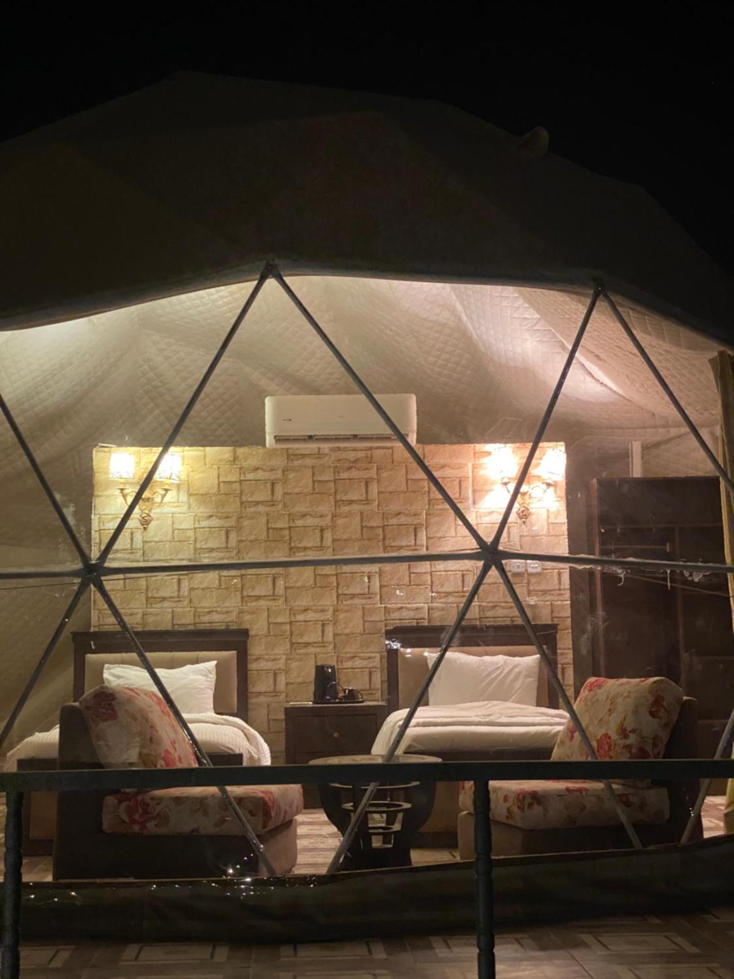 Wadi Rum Sky Camp מראה חיצוני תמונה