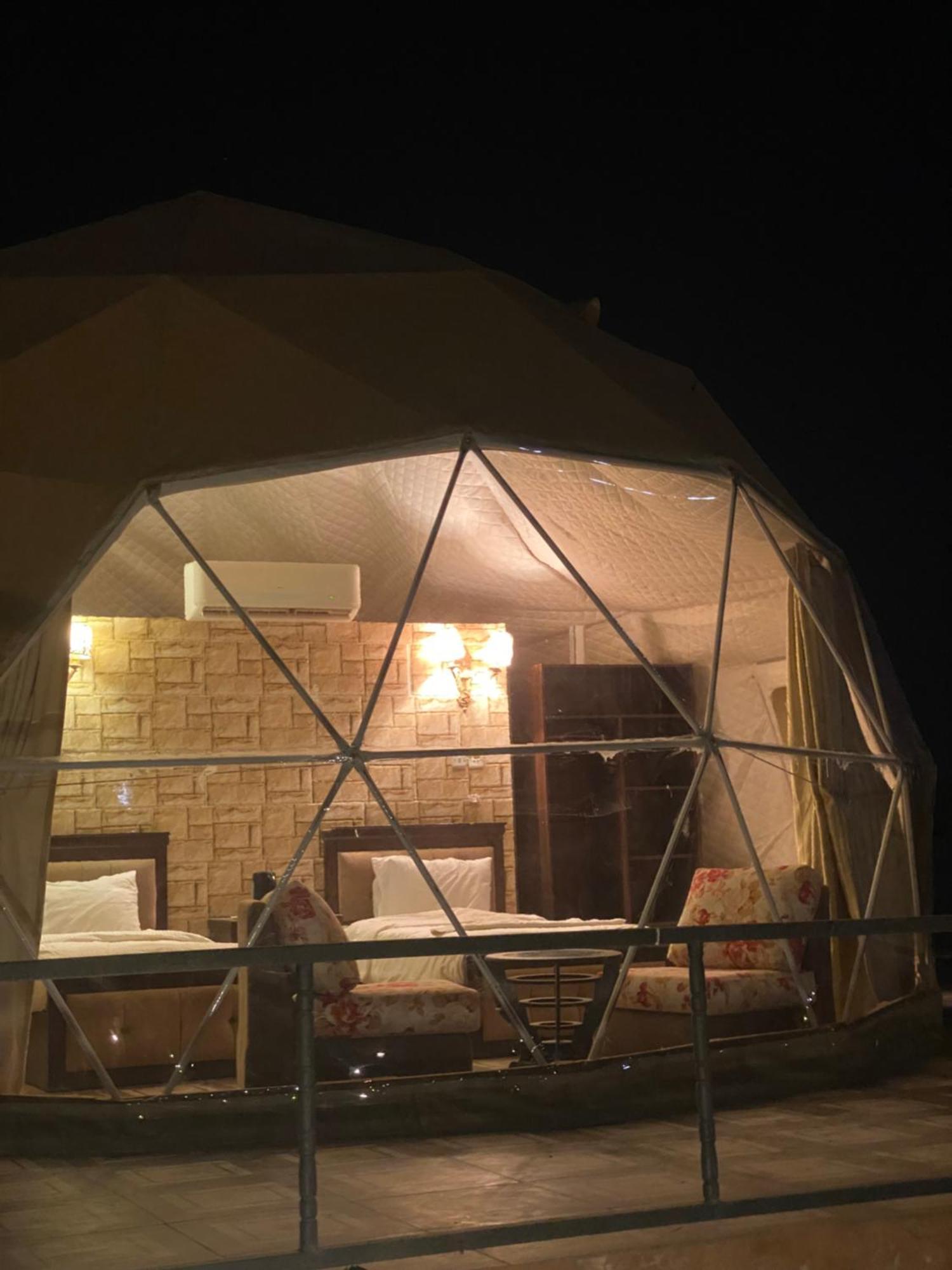 Wadi Rum Sky Camp מראה חיצוני תמונה