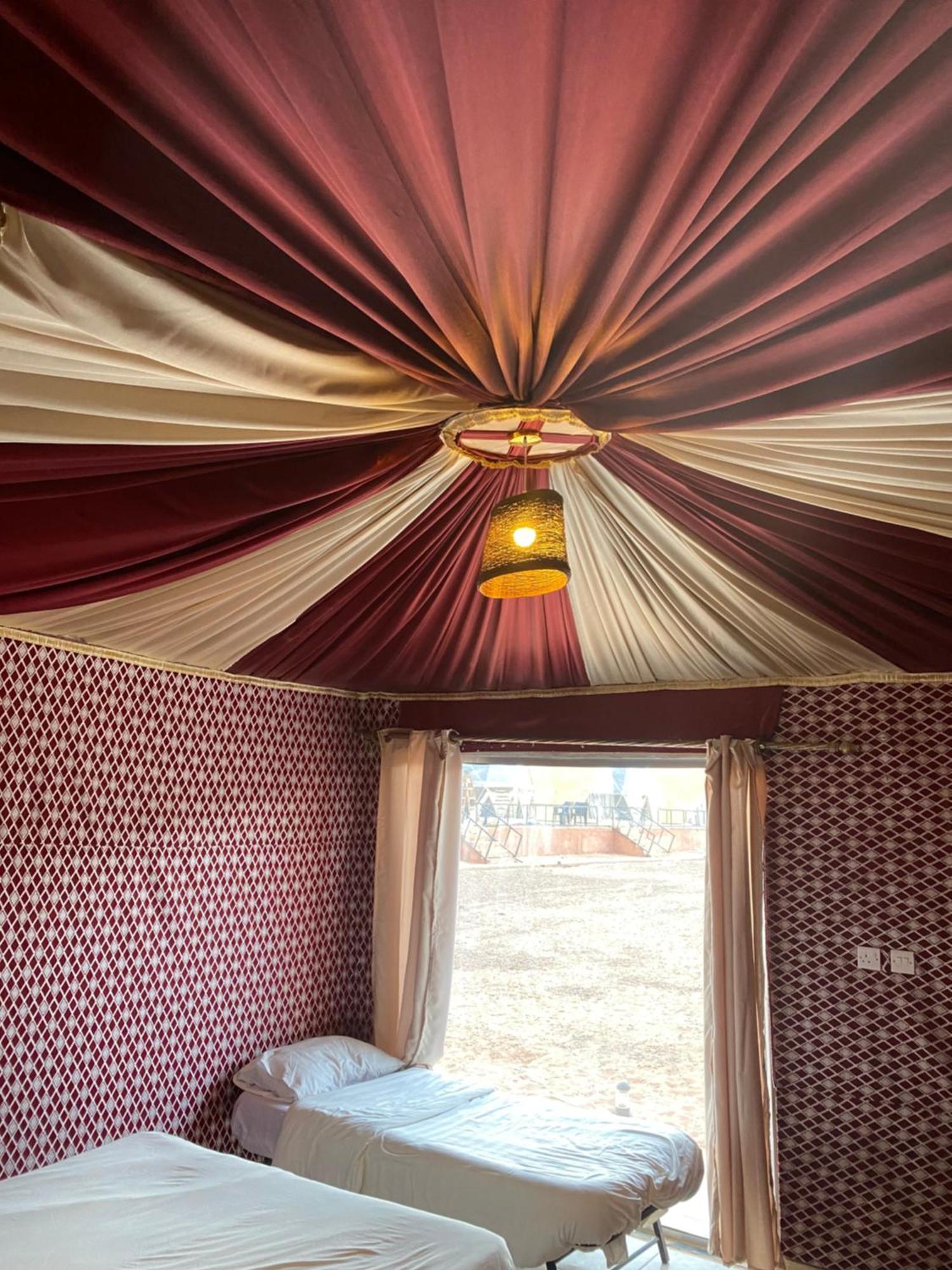 Wadi Rum Sky Camp מראה חיצוני תמונה