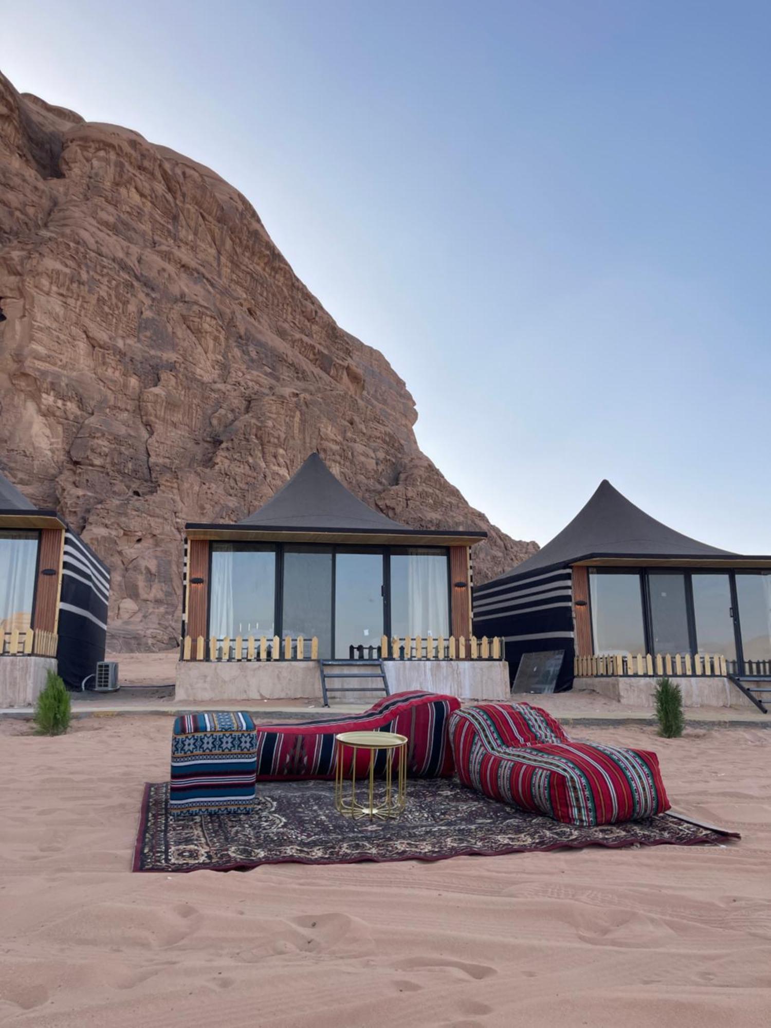 Wadi Rum Sky Camp מראה חיצוני תמונה