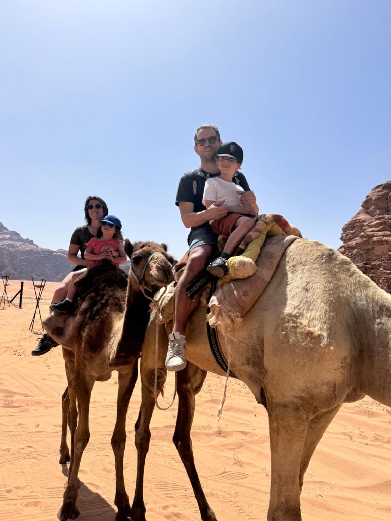 Wadi Rum Sky Camp מראה חיצוני תמונה
