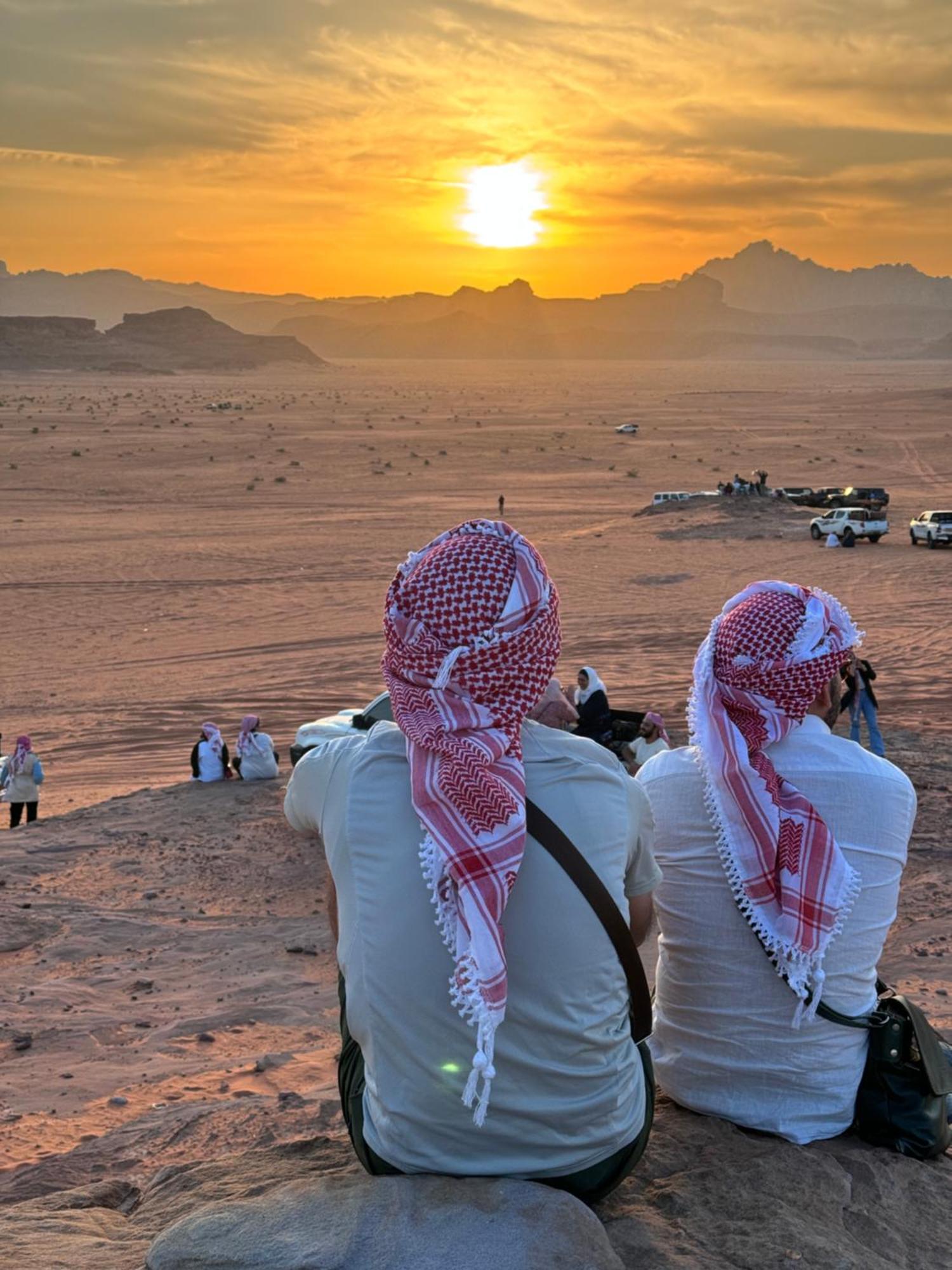 Wadi Rum Sky Camp מראה חיצוני תמונה