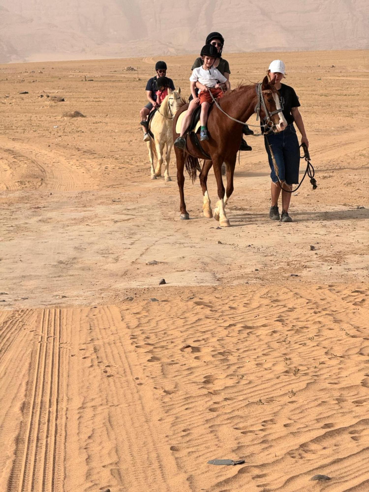 Wadi Rum Sky Camp מראה חיצוני תמונה